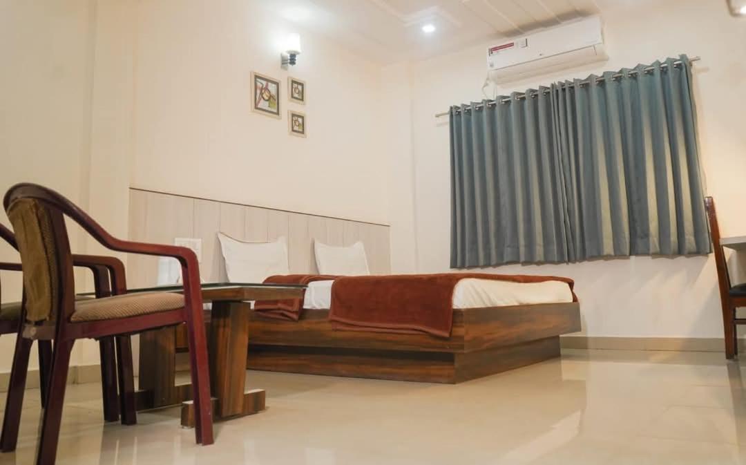 Hotel Alka Palace Durg Luaran gambar